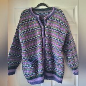 Oversized Multicoloured knitted cardigan with pockets. No size but best for a L